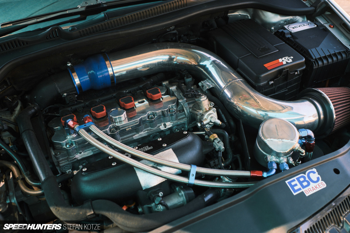 Performance engine bay
